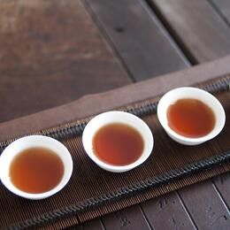 Китайський ієрогліф ЧАЙ (茶) 